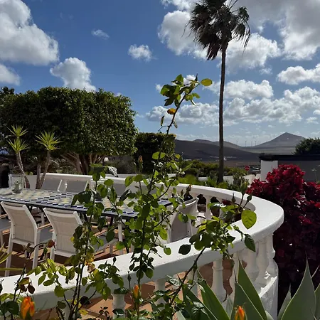 Dora Bella Lanzarote Villa