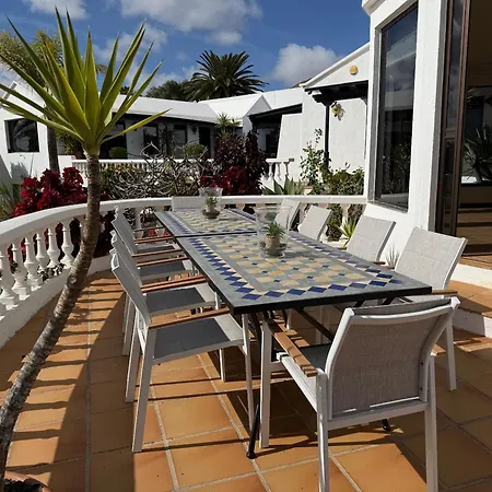 Dora Bella Lanzarote *