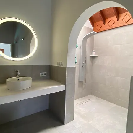 Dora Bella Lanzarote Villa