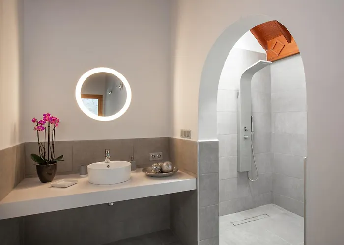 Dora Bella Lanzarote Villa *