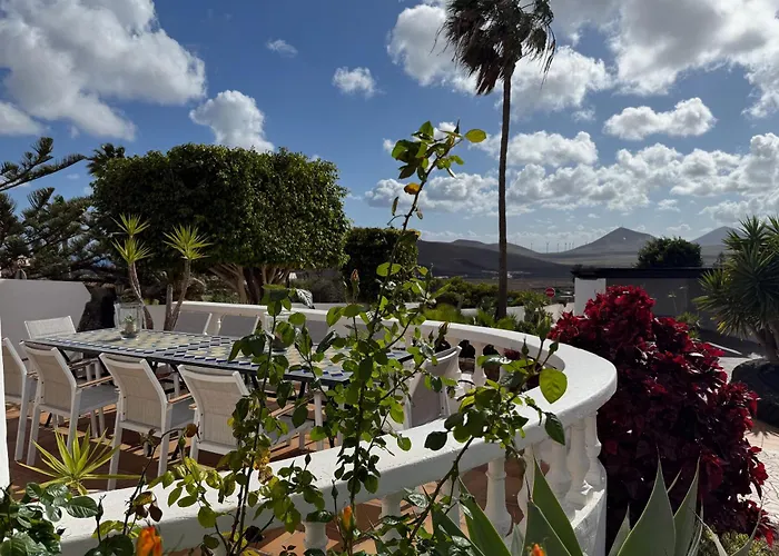 Dora Bella Lanzarote Villa