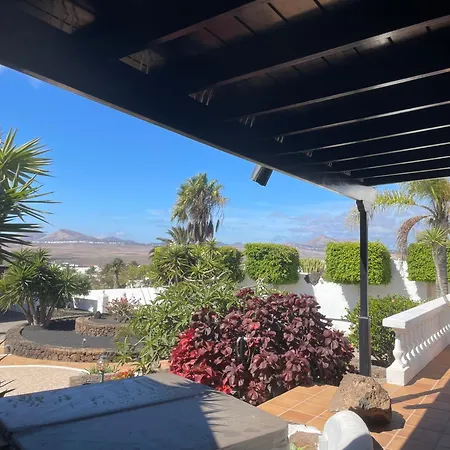 Dora Bella Lanzarote Villa *